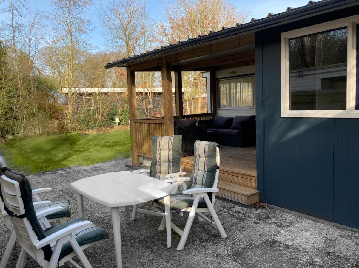 Chalet 'T Rijsterbos Op Camping Met Zwembad! Villa Dış mekan fotoğraf